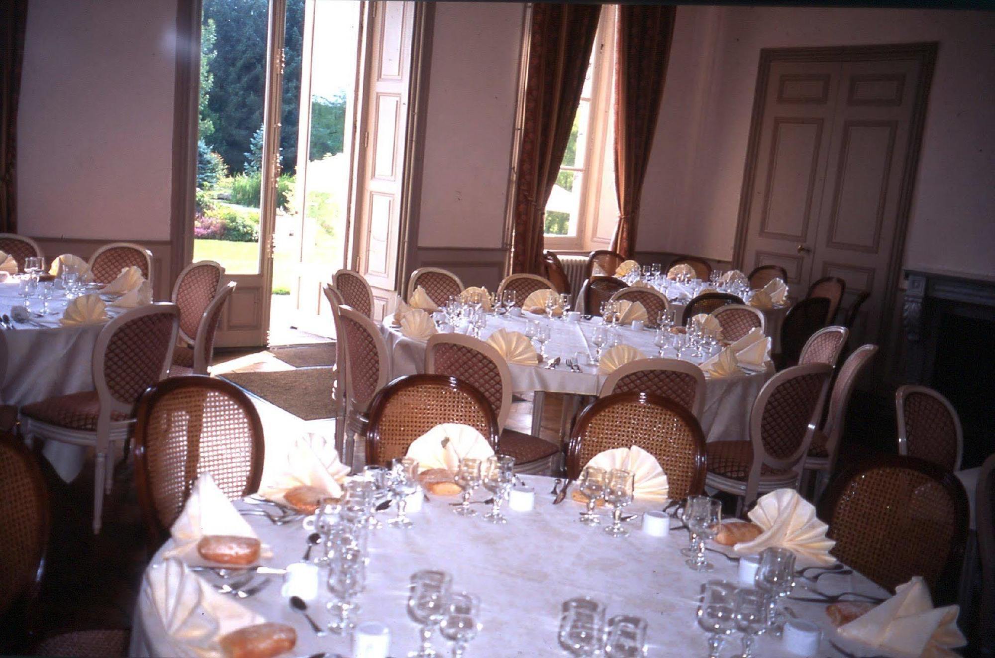 Ferienwohnung Chateau De La Foltiere Saint-Germain-en-Coglès Restaurant foto